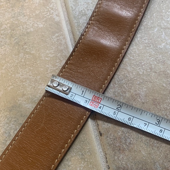 Gucci Leather Belt 💛 - Picture 8 of 15